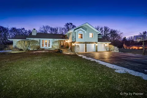 3302 Chellington Dr, Johnsburg, IL 60051