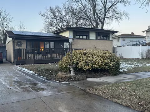 180 N Floyd Ln, Chicago Heights, IL 60411