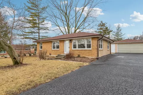 9928 S 82nd Ave, Palos Hills, IL 60465