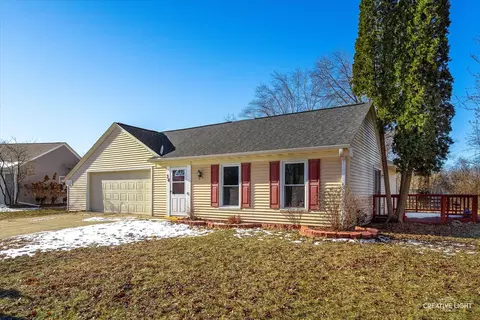 34 Sherwick Rd, Oswego, IL 60543