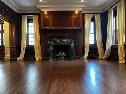 70 E Scott St #905-906-907, Chicago, IL 60610 photo 2