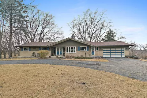 1850 Winmoor Ct, Sleepy Hollow, IL 60118