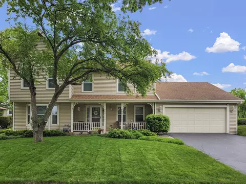 800 Manchester St, Naperville, IL 60563