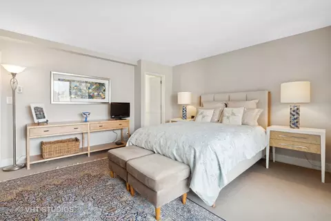 1 E Schiller St #19D, Chicago, IL 60610 photo 22