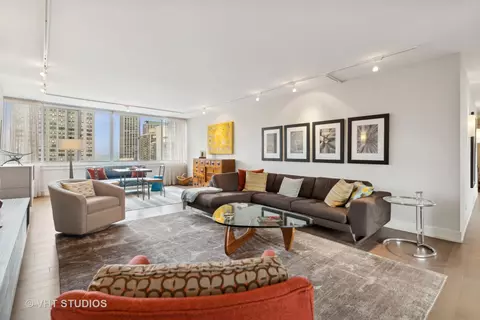 1 E Schiller St #19D, Chicago, IL 60610 photo 10