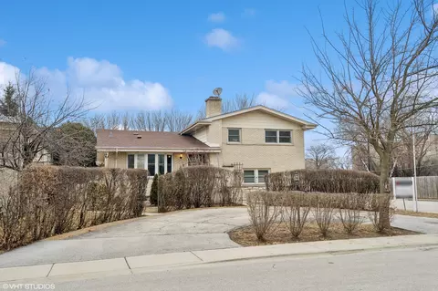 3300 W North Shore Ave, Lincolnwood, IL 60712