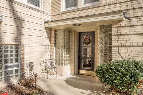 Other - 100 Pine Ave #6, Riverside, IL 60546 photo 7 of 18