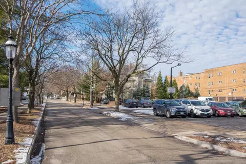 Exterior - 100 Pine Ave #6, Riverside, IL 60546 photo 12 of 18