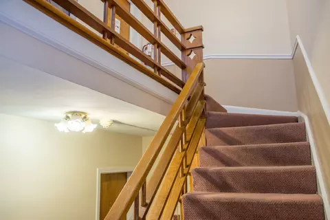 Entry Way - 100 Pine Ave #6, Riverside, IL 60546 photo 3 of 4