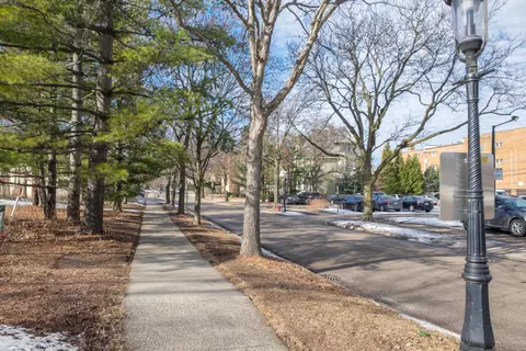 Exterior - 100 Pine Ave #6, Riverside, IL 60546 photo 13 of 18