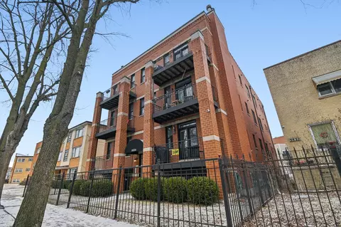 5536 W Higgins Ave #1W, Chicago, IL 60630