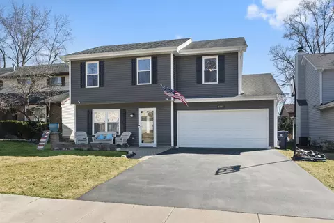 1148 Greensfield Dr, Naperville, IL 60563