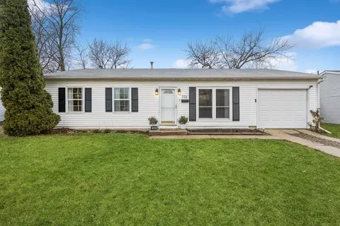 328 Macon Ave, Romeoville, IL 60446
