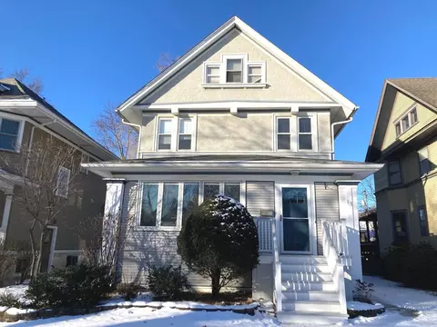 131 S Taylor Ave, Oak Park, IL 60302