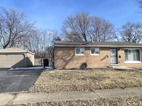 2758 Oxford Dr, Markham, IL 60428 photo 1