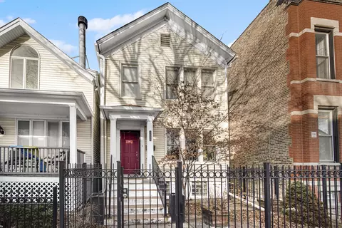 1348 W Webster Ave, Chicago, IL 60614