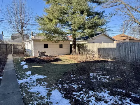 10912 S Artesian Ave, Chicago, IL 60655 photo 24