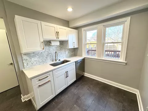 10912 S Artesian Ave, Chicago, IL 60655 photo 10