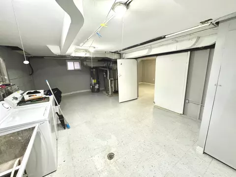 10912 S Artesian Ave, Chicago, IL 60655 photo 23