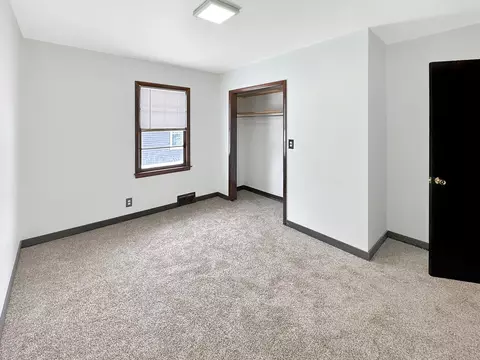 803 Adams St, Ottawa, IL 61350 photo 8