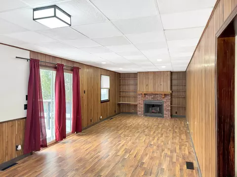 803 Adams St, Ottawa, IL 61350 photo 4