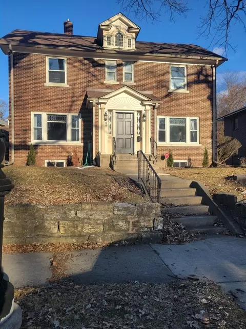 400 Whitney Ave, Joliet, IL 60435
