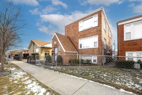7439 W 64th St, Summit, IL 60501