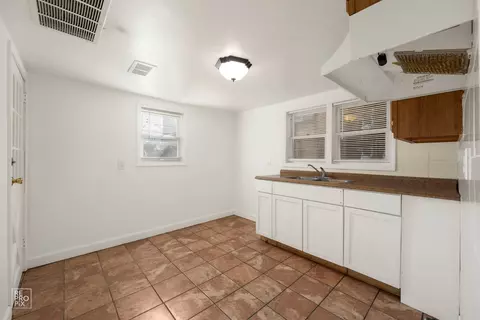 7439 W 64th St, Summit, IL 60501 photo 9