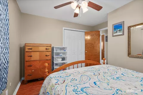 Bedroom - 811 Westgate Dr, Aurora, IL 60506 photo 4 of 4