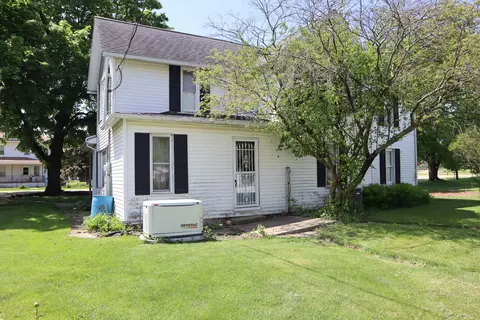 Exterior - 108 Elm St, Manlius, IL 61338 photo 2 of 4