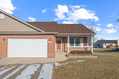 340 Warren St #B, Somonauk, IL 60552