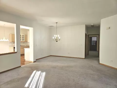 Living - 21112 W Cypress Ct, Plainfield, IL 60544 photo 2 of 3