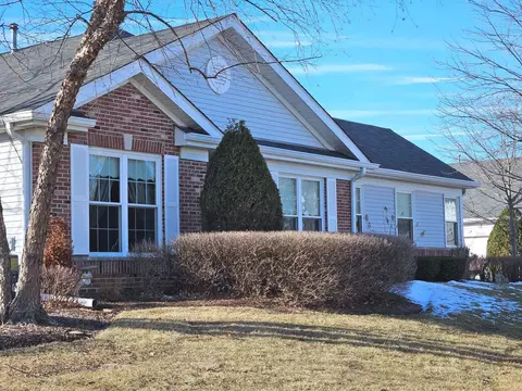 Exterior - 21112 W Cypress Ct, Plainfield, IL 60544 photo 2 of 3