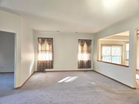 Living - 21112 W Cypress Ct, Plainfield, IL 60544 photo 1 of 3
