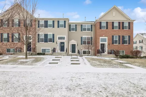 417 Fayetteville Ave, Gilberts, IL 60136