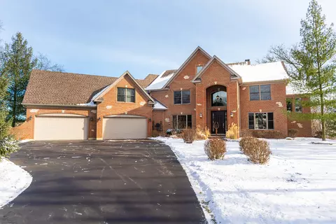 14 N304 Highland Ave, Elgin, IL 60124