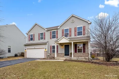 119 E Hummingbird Ave, Cortland, IL 60112