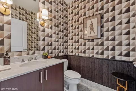 10 E Delaware Pl #33B, Chicago, IL 60611 photo 22