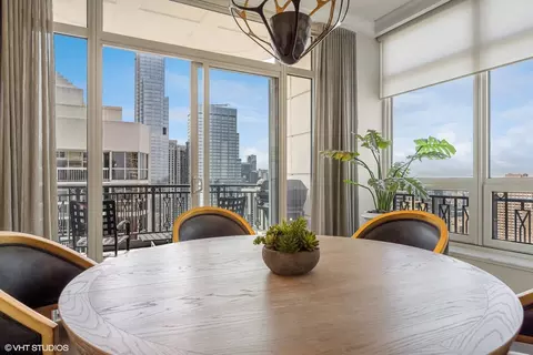 10 E Delaware Pl #33B, Chicago, IL 60611 photo 13