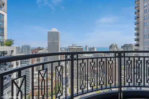 10 E Delaware Pl #33B, Chicago, IL 60611 photo 31