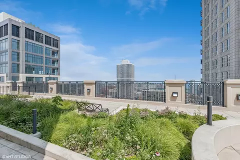 10 E Delaware Pl #33B, Chicago, IL 60611 photo 34