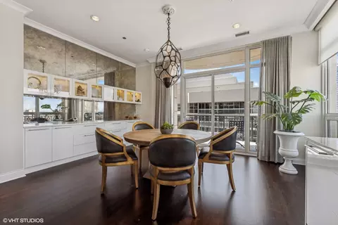 10 E Delaware Pl #33B, Chicago, IL 60611 photo 10