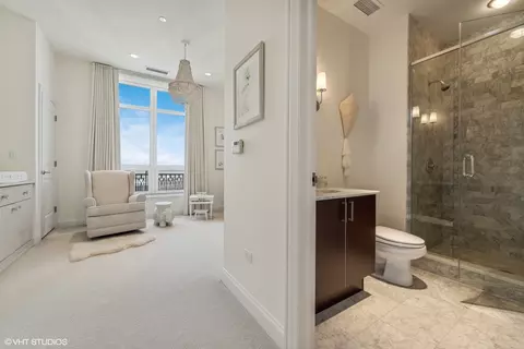 10 E Delaware Pl #33B, Chicago, IL 60611 photo 24