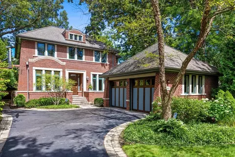 847 Valley Rd, Glencoe, IL 60022 photo 2