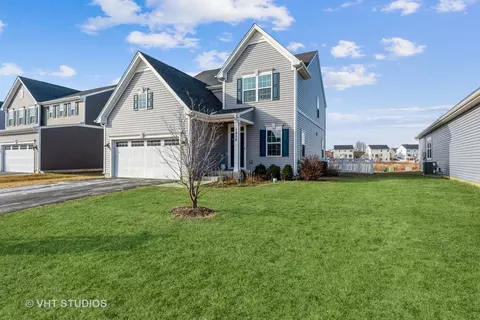1836 Overview Cir, Antioch, IL 60002