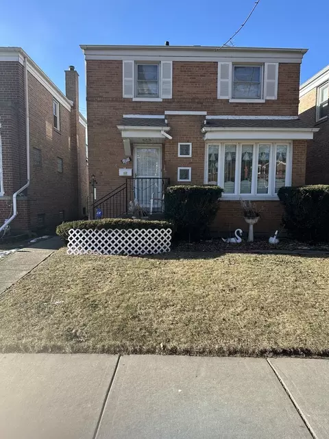 6642 N Sacramento Ave, Chicago, IL 60645