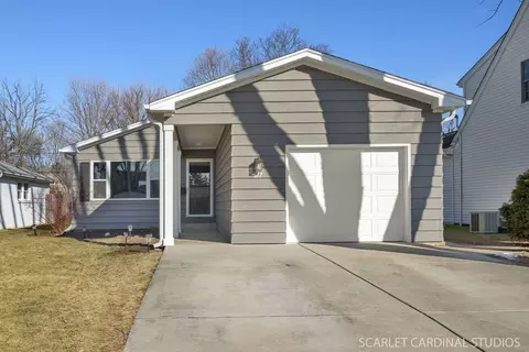 617 Dodson St, Geneva, IL 60134