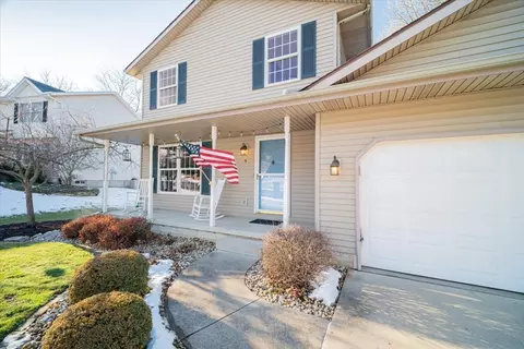 5 Palm Ct, Bloomington, IL 61701 photo 2