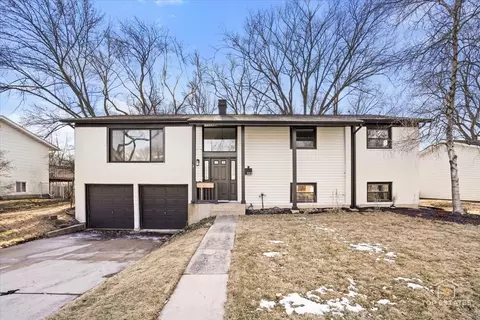 722 N Williams Dr, Palatine, IL 60074