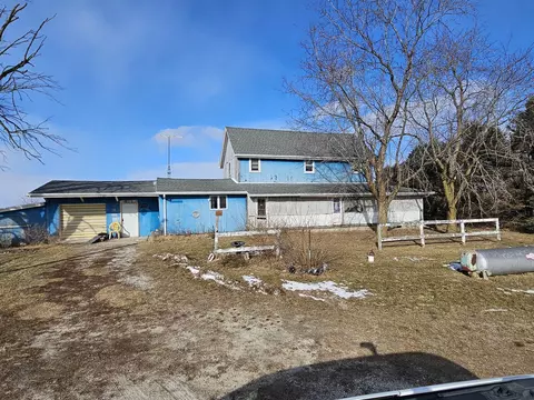 2773 N 900 East Rd, Ashkum, IL 60911